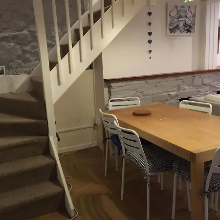 Wonderfully Cosy 3bd In The Heart Of Cornwall